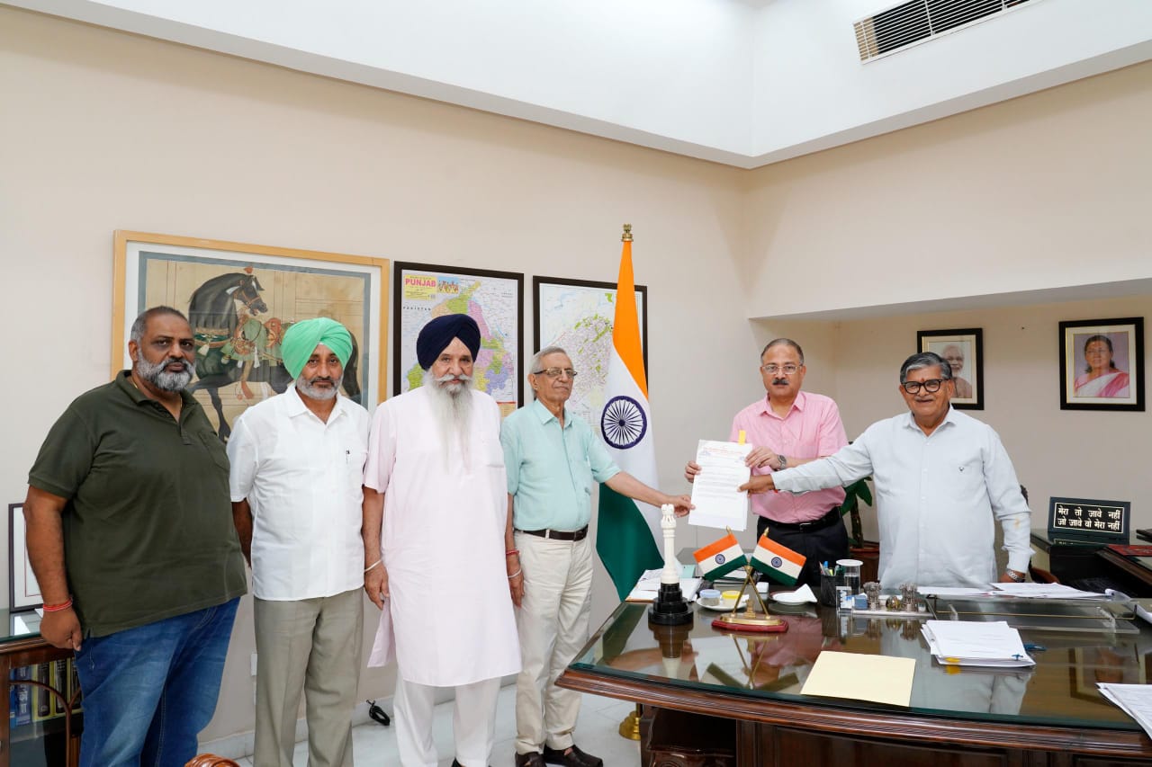 धार्मिक संस्थाओं के विरुद्ध डिमोलिश नोटिस पर प्रतिमंडल ने राज्यपाल प्रशासक से की मुलाकात